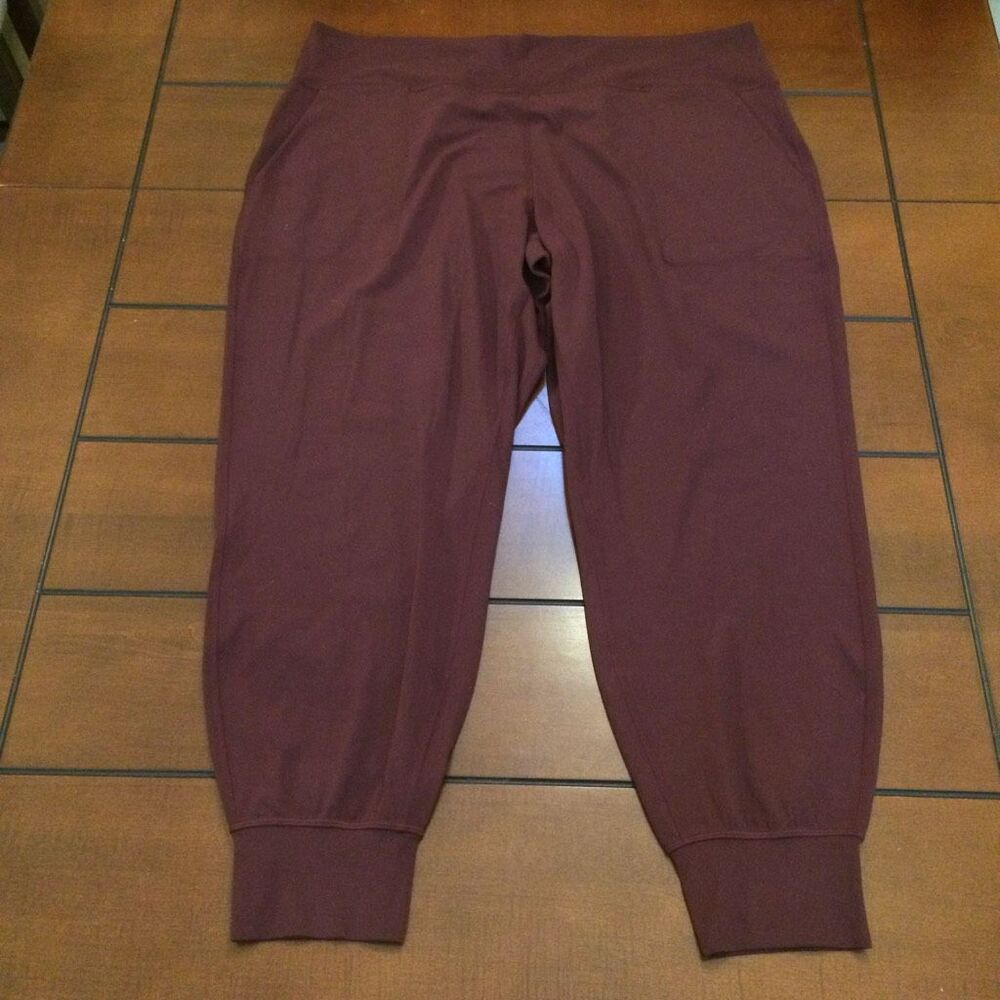 Lululemon Align High rise Jogger plus size maroon 20